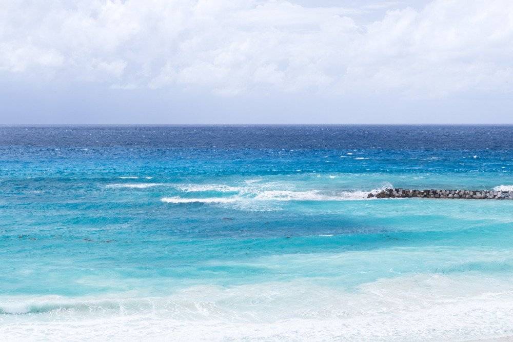 Scenic Cancun during the months of September to November, showcasing tropical weather and festive vibes